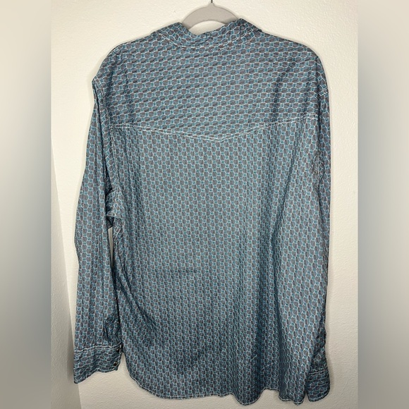 Wrangler Men’s Blue Casual Button Down Shirt with Geometric Pattern - Picture 5 of 6